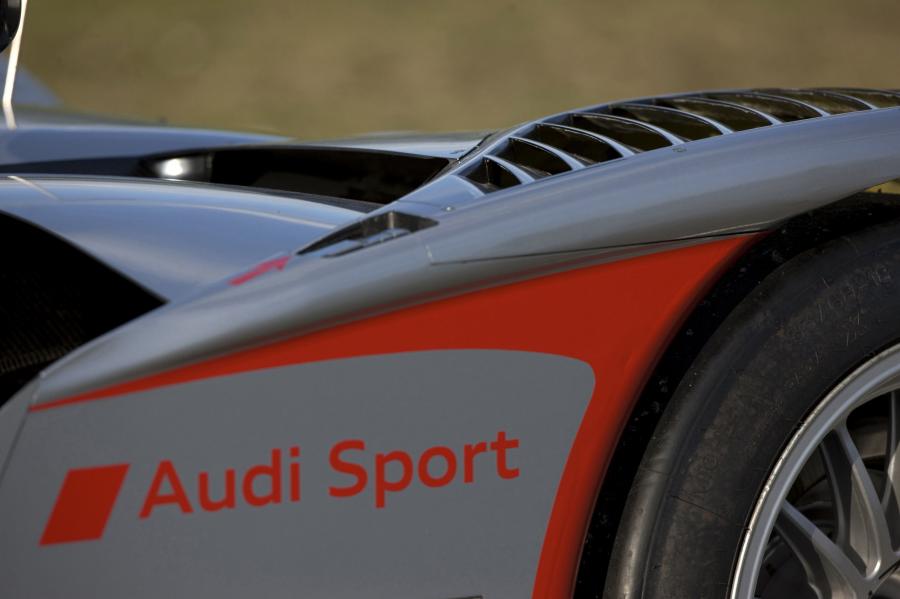 Детали экстерьера Audi R15 TDI 2009 года  (фото 37 из 78)